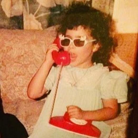 Meet your Posher, Alison - Picture 1 of 1